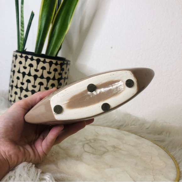 Taupe Haeger Vase - Picture 4 of 7